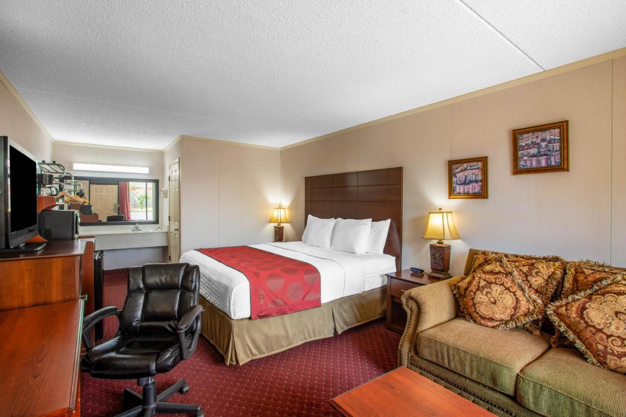 Ramada By Wyndham Branson Exterior foto
