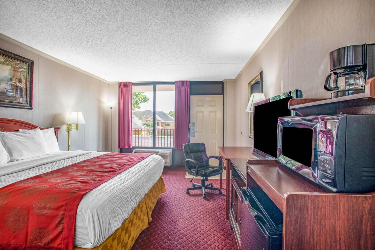 Ramada By Wyndham Branson Exterior foto