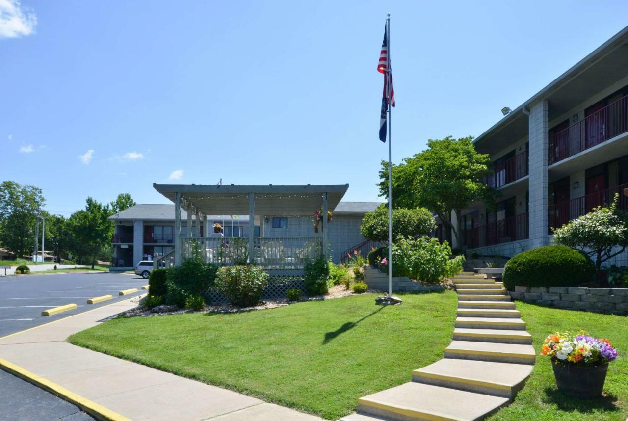 Ramada By Wyndham Branson Exterior foto